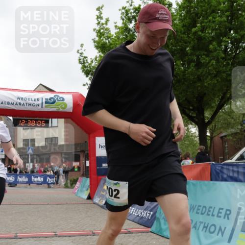 10.05.2026 - 8. Wedeler Halbmarathon Yannick Fuchs http://msf.ph/oto/9734263 10.05.2026 12:38:03 Ziel 264, 488, 702 meine-sportfotos.de