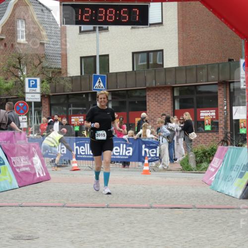 10.05.2026 - 8. Wedeler Halbmarathon Yannick Fuchs http://msf.ph/oto/9734279 10.05.2026 12:38:55 Ziel 2015 meine-sportfotos.de