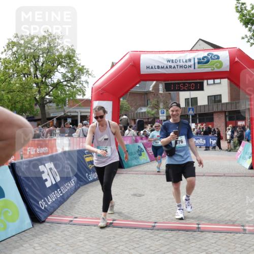 10.05.2026 - 8. Wedeler Halbmarathon Yannick Fuchs http://msf.ph/oto/9734280 10.05.2026 11:51:59 Ziel 201, 489, 652, 675, 676 meine-sportfotos.de