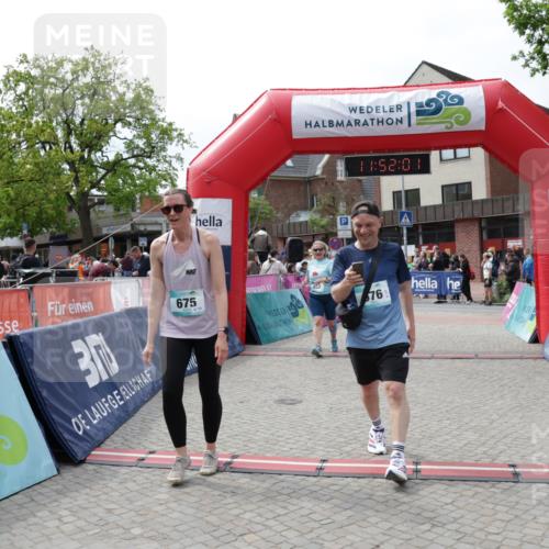10.05.2026 - 8. Wedeler Halbmarathon Yannick Fuchs http://msf.ph/oto/9734284 10.05.2026 11:51:59 Ziel 201, 489, 652, 675, 676 meine-sportfotos.de