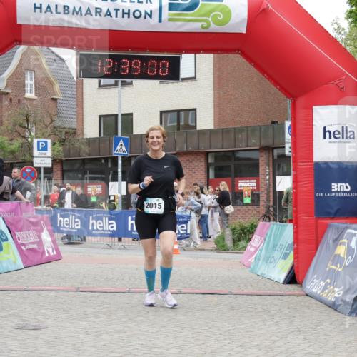10.05.2026 - 8. Wedeler Halbmarathon Yannick Fuchs http://msf.ph/oto/9734289 10.05.2026 12:38:58 Ziel 2015 meine-sportfotos.de