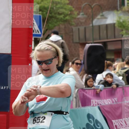 10.05.2026 - 8. Wedeler Halbmarathon Yannick Fuchs http://msf.ph/oto/9734290 10.05.2026 11:52:02 Ziel 201, 652, 675, 676 meine-sportfotos.de
