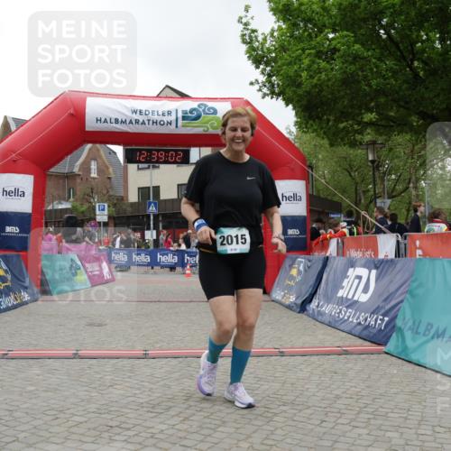 10.05.2026 - 8. Wedeler Halbmarathon Yannick Fuchs http://msf.ph/oto/9734313 10.05.2026 12:39:00 Ziel 2015 meine-sportfotos.de