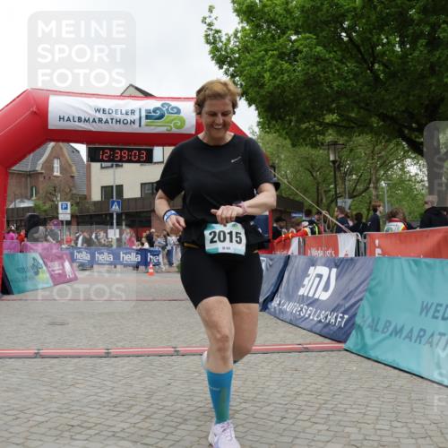 10.05.2026 - 8. Wedeler Halbmarathon Yannick Fuchs http://msf.ph/oto/9734317 10.05.2026 12:39:01 Ziel 2015 meine-sportfotos.de