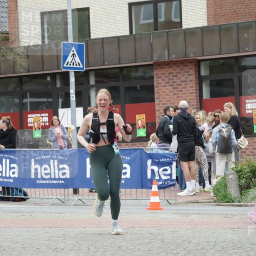 10.05.2026 - 8. Wedeler Halbmarathon Yannick Fuchs http://msf.ph/oto/9734323 10.05.2026 12:39:22 Ziel 373 meine-sportfotos.de