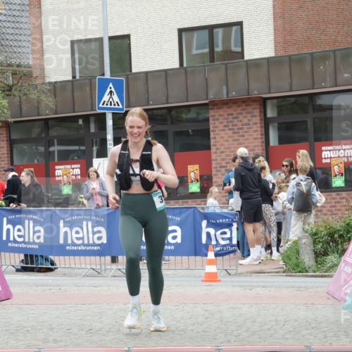 10.05.2026 - 8. Wedeler Halbmarathon Yannick Fuchs http://msf.ph/oto/9734329 10.05.2026 12:39:22 Ziel 373 meine-sportfotos.de