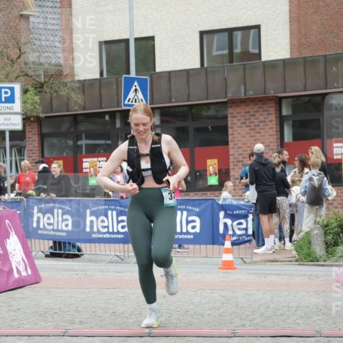 10.05.2026 - 8. Wedeler Halbmarathon Yannick Fuchs http://msf.ph/oto/9734333 10.05.2026 12:39:23 Ziel 373 meine-sportfotos.de