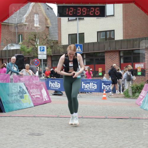 10.05.2026 - 8. Wedeler Halbmarathon Yannick Fuchs http://msf.ph/oto/9734344 10.05.2026 12:39:23 Ziel 373 meine-sportfotos.de