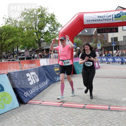 10.05.2026 - 8. Wedeler Halbmarathon Yannick Fuchs http://msf.ph/oto/9734374 10.05.2026 11:52:15 Ziel 2064, 2109 meine-sportfotos.de