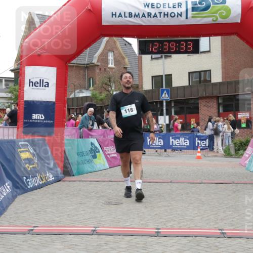 10.05.2026 - 8. Wedeler Halbmarathon Yannick Fuchs http://msf.ph/oto/9734375 10.05.2026 12:39:31 Ziel 118, 336 meine-sportfotos.de