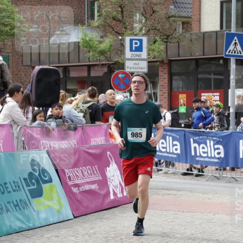 10.05.2026 - 8. Wedeler Halbmarathon Yannick Fuchs http://msf.ph/oto/9734387 10.05.2026 11:52:19 Ziel 152, 985, 2064 meine-sportfotos.de