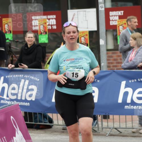 10.05.2026 - 8. Wedeler Halbmarathon Yannick Fuchs http://msf.ph/oto/9734403 10.05.2026 12:41:10 Ziel 15 meine-sportfotos.de