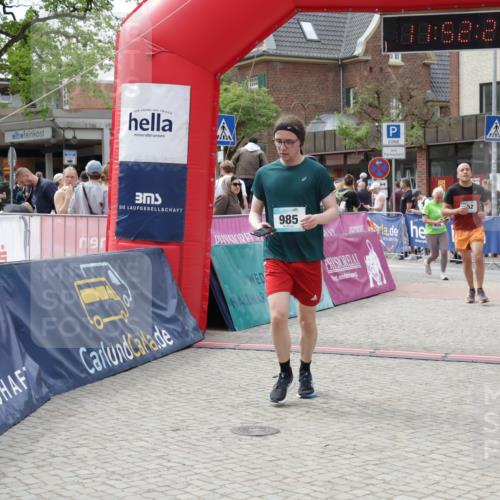 10.05.2026 - 8. Wedeler Halbmarathon Yannick Fuchs http://msf.ph/oto/9734404 10.05.2026 11:52:20 Ziel 152, 985 meine-sportfotos.de
