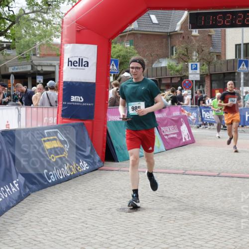 10.05.2026 - 8. Wedeler Halbmarathon Yannick Fuchs http://msf.ph/oto/9734407 10.05.2026 11:52:20 Ziel 152, 985 meine-sportfotos.de