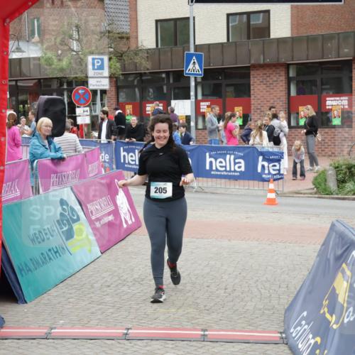 10.05.2026 - 8. Wedeler Halbmarathon Yannick Fuchs http://msf.ph/oto/9734426 10.05.2026 12:41:27 Ziel 205, 369 meine-sportfotos.de
