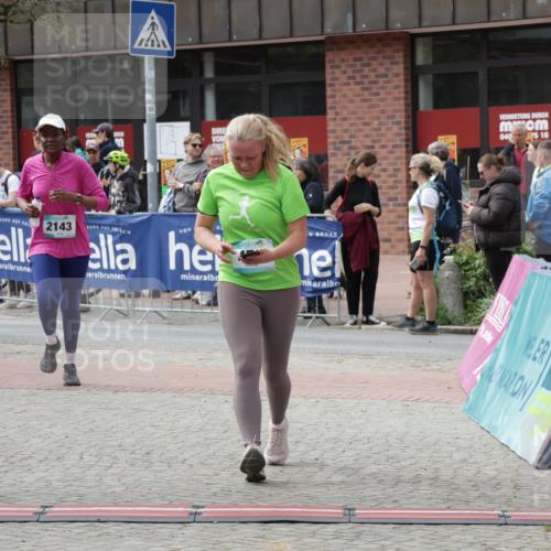 10.05.2026 - 8. Wedeler Halbmarathon Yannick Fuchs http://msf.ph/oto/9734427 10.05.2026 11:52:24 Ziel 152, 456, 739, 985, 2143 meine-sportfotos.de