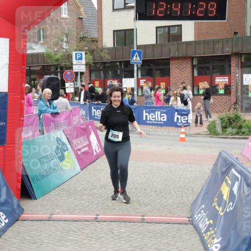 10.05.2026 - 8. Wedeler Halbmarathon Yannick Fuchs http://msf.ph/oto/9734428 10.05.2026 12:41:27 Ziel 205, 369 meine-sportfotos.de