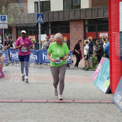 10.05.2026 - 8. Wedeler Halbmarathon Yannick Fuchs http://msf.ph/oto/9734434 10.05.2026 11:52:25 Ziel 152, 456, 739, 985, 2143 meine-sportfotos.de