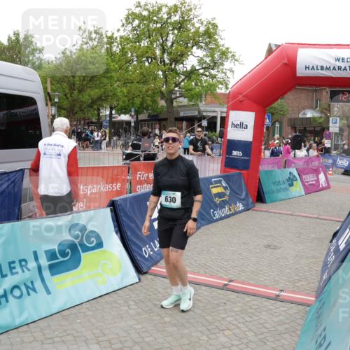 10.05.2026 - 8. Wedeler Halbmarathon Yannick Fuchs http://msf.ph/oto/9734459 10.05.2026 12:42:11 Ziel 630 meine-sportfotos.de