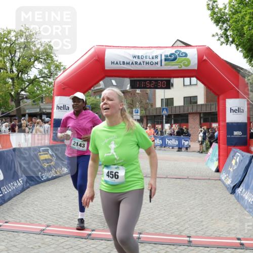 10.05.2026 - 8. Wedeler Halbmarathon Yannick Fuchs http://msf.ph/oto/9734465 10.05.2026 11:52:28 Ziel 152, 456, 715, 739, 2143 meine-sportfotos.de