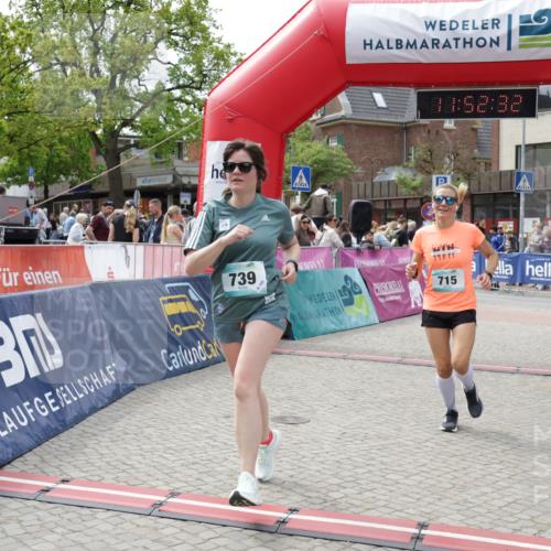 10.05.2026 - 8. Wedeler Halbmarathon Yannick Fuchs http://msf.ph/oto/9734482 10.05.2026 11:52:31 Ziel 456, 715, 739, 2143 meine-sportfotos.de