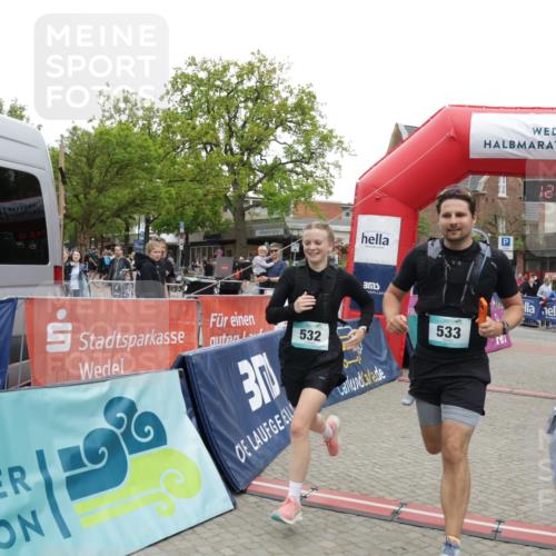 10.05.2026 - 8. Wedeler Halbmarathon Yannick Fuchs http://msf.ph/oto/9734531 10.05.2026 12:43:14 Ziel 532, 533 meine-sportfotos.de