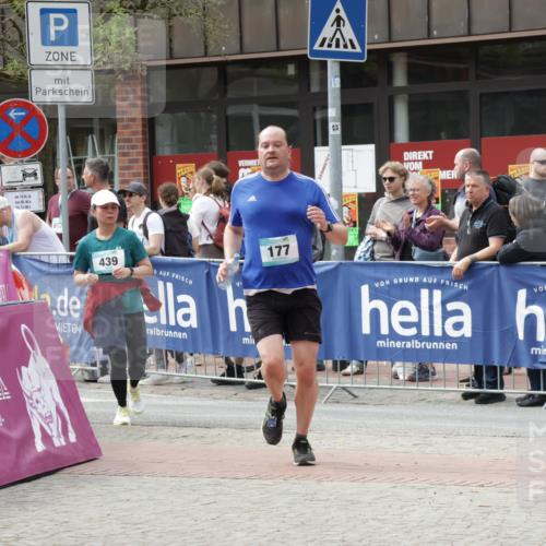 10.05.2026 - 8. Wedeler Halbmarathon Yannick Fuchs http://msf.ph/oto/9734541 10.05.2026 11:52:46 Ziel 177, 439 meine-sportfotos.de