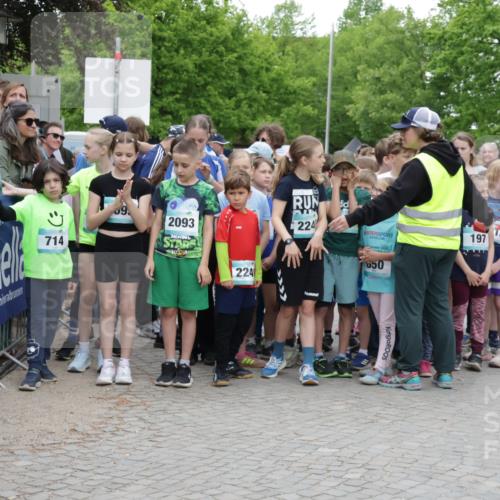 10.05.2026 - 8. Wedeler Halbmarathon Yannick Fuchs http://msf.ph/oto/9734545 10.05.2026 12:43:30 Ziel  meine-sportfotos.de