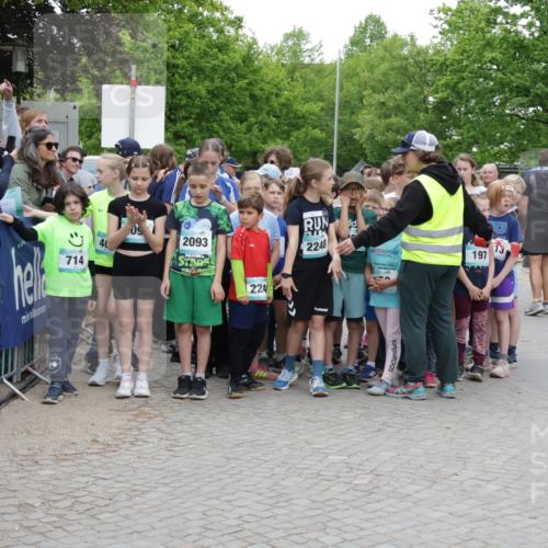 10.05.2026 - 8. Wedeler Halbmarathon Yannick Fuchs http://msf.ph/oto/9734547 10.05.2026 12:43:30 Ziel  meine-sportfotos.de