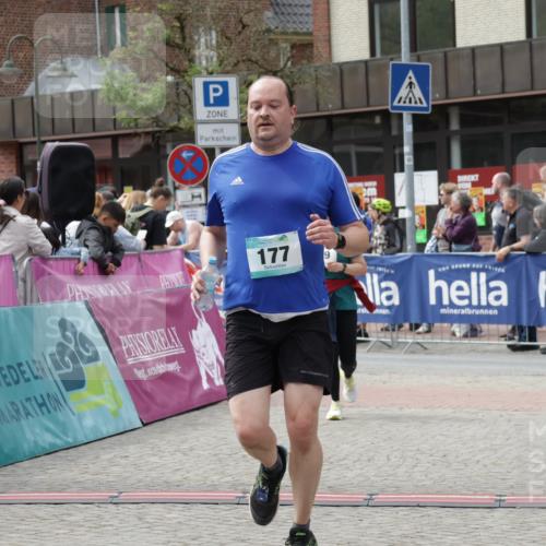 10.05.2026 - 8. Wedeler Halbmarathon Yannick Fuchs http://msf.ph/oto/9734556 10.05.2026 11:52:48 Ziel 177, 439 meine-sportfotos.de