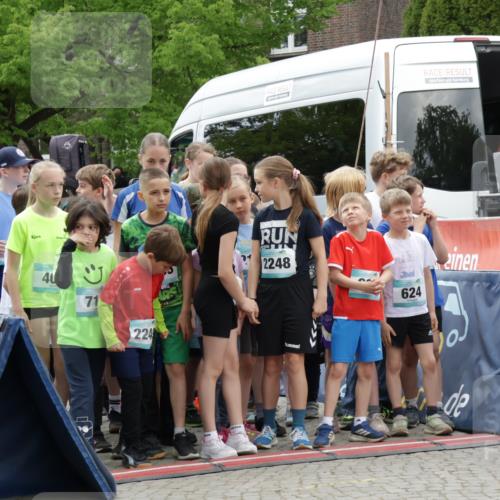 10.05.2026 - 8. Wedeler Halbmarathon Yannick Fuchs http://msf.ph/oto/9734572 10.05.2026 12:43:58 Ziel 256 meine-sportfotos.de