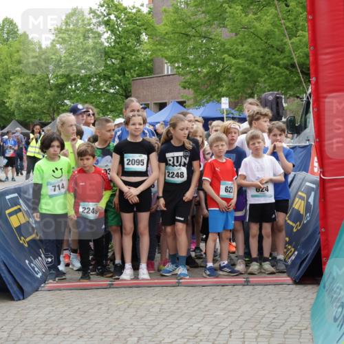 10.05.2026 - 8. Wedeler Halbmarathon Yannick Fuchs http://msf.ph/oto/9734577 10.05.2026 12:44:08 Ziel  meine-sportfotos.de