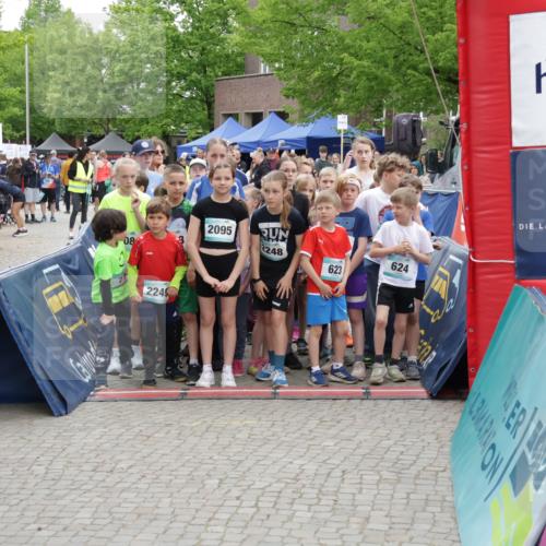 10.05.2026 - 8. Wedeler Halbmarathon Yannick Fuchs http://msf.ph/oto/9734585 10.05.2026 12:44:10 Ziel  meine-sportfotos.de