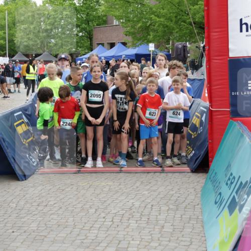 10.05.2026 - 8. Wedeler Halbmarathon Yannick Fuchs http://msf.ph/oto/9734593 10.05.2026 12:44:10 Ziel  meine-sportfotos.de
