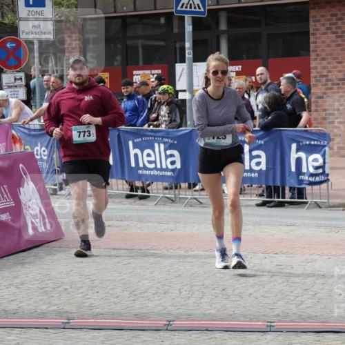 10.05.2026 - 8. Wedeler Halbmarathon Yannick Fuchs http://msf.ph/oto/9734600 10.05.2026 11:52:57 Ziel 123, 773 meine-sportfotos.de