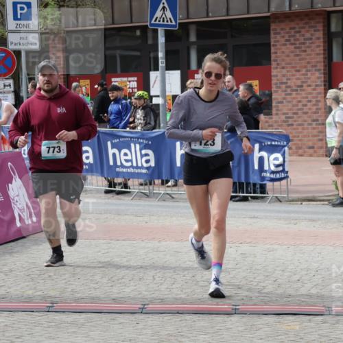 10.05.2026 - 8. Wedeler Halbmarathon Yannick Fuchs http://msf.ph/oto/9734602 10.05.2026 11:52:58 Ziel 123, 773 meine-sportfotos.de