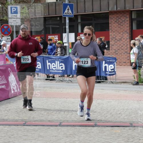 10.05.2026 - 8. Wedeler Halbmarathon Yannick Fuchs http://msf.ph/oto/9734604 10.05.2026 11:52:58 Ziel 123, 773 meine-sportfotos.de