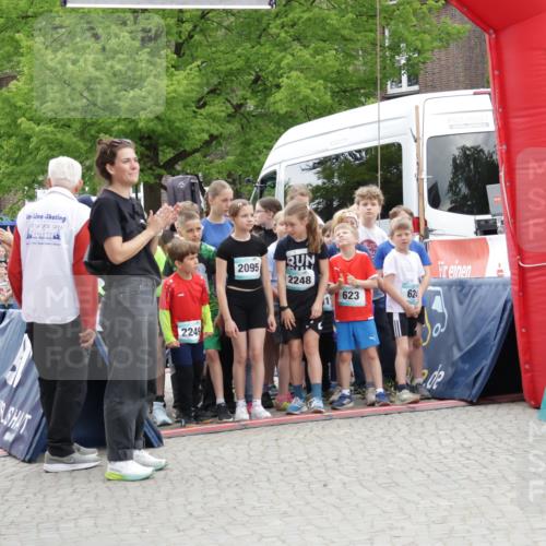 10.05.2026 - 8. Wedeler Halbmarathon Yannick Fuchs http://msf.ph/oto/9734618 10.05.2026 12:44:36 Ziel 394 meine-sportfotos.de