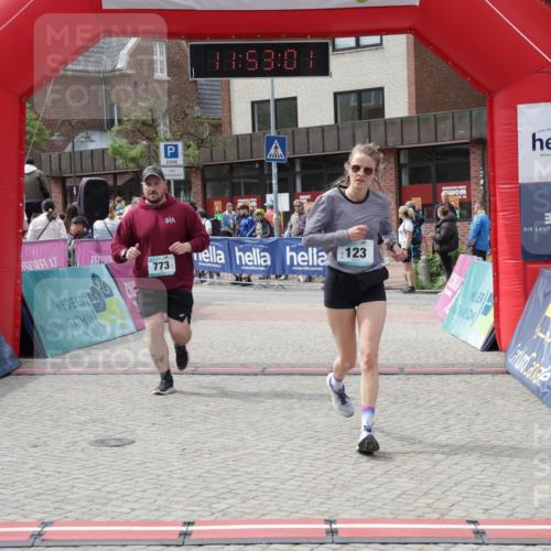 10.05.2026 - 8. Wedeler Halbmarathon Yannick Fuchs http://msf.ph/oto/9734619 10.05.2026 11:52:59 Ziel 123, 773 meine-sportfotos.de
