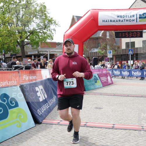 10.05.2026 - 8. Wedeler Halbmarathon Yannick Fuchs http://msf.ph/oto/9734627 10.05.2026 11:53:01 Ziel 123, 773 meine-sportfotos.de