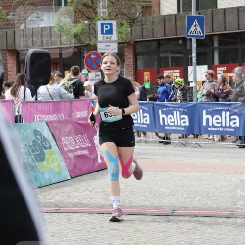 10.05.2026 - 8. Wedeler Halbmarathon Yannick Fuchs http://msf.ph/oto/9734651 10.05.2026 11:53:16 Ziel 633 meine-sportfotos.de