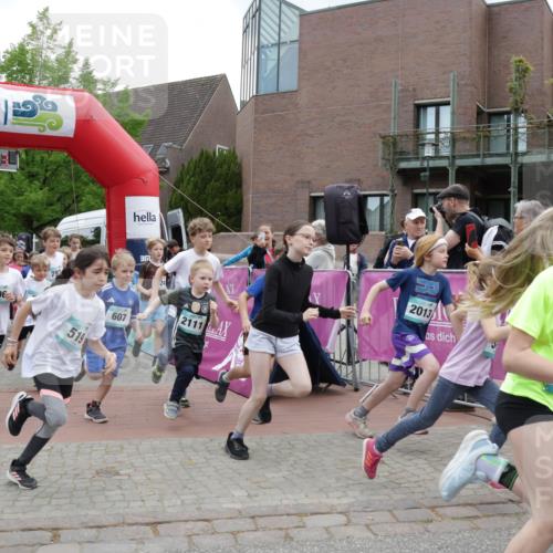 10.05.2026 - 8. Wedeler Halbmarathon Yannick Fuchs http://msf.ph/oto/9734671 10.05.2026 12:45:00 Ziel  meine-sportfotos.de