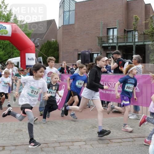 10.05.2026 - 8. Wedeler Halbmarathon Yannick Fuchs http://msf.ph/oto/9734673 10.05.2026 12:45:00 Ziel  meine-sportfotos.de