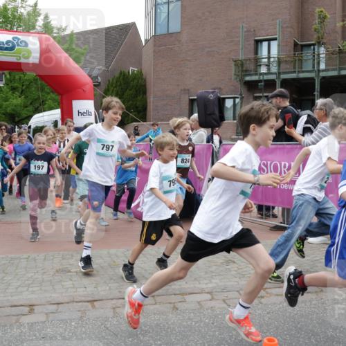 10.05.2026 - 8. Wedeler Halbmarathon Yannick Fuchs http://msf.ph/oto/9734683 10.05.2026 12:45:01 Ziel  meine-sportfotos.de