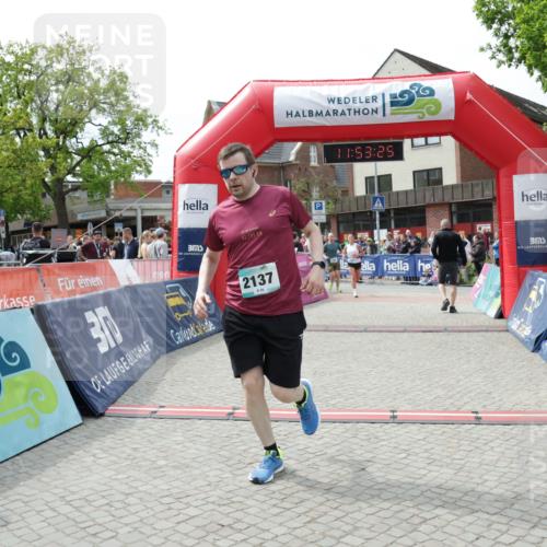 10.05.2026 - 8. Wedeler Halbmarathon Yannick Fuchs http://msf.ph/oto/9734695 10.05.2026 11:53:24 Ziel 23, 140, 1031, 2137 meine-sportfotos.de