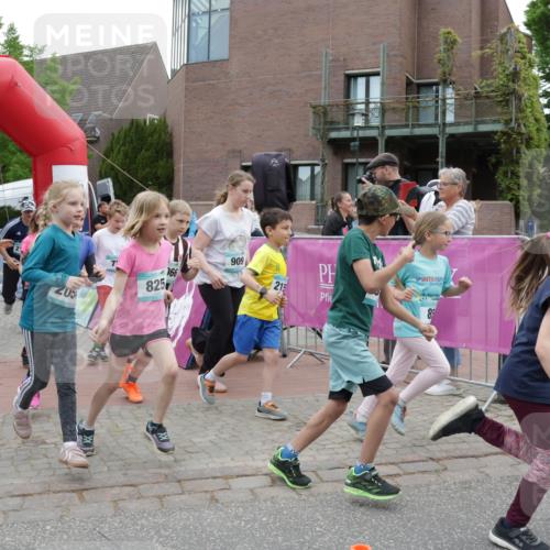 10.05.2026 - 8. Wedeler Halbmarathon Yannick Fuchs http://msf.ph/oto/9734698 10.05.2026 12:45:02 Ziel  meine-sportfotos.de