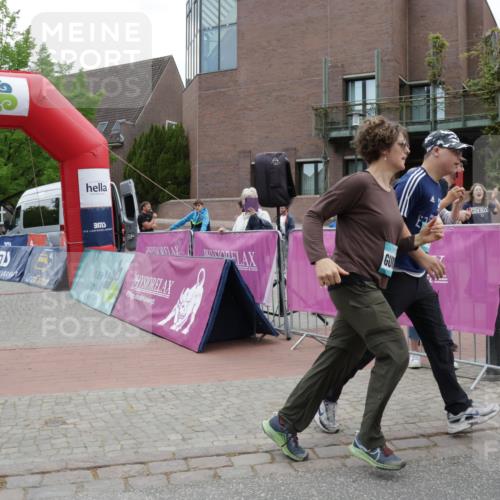 10.05.2026 - 8. Wedeler Halbmarathon Yannick Fuchs http://msf.ph/oto/9734725 10.05.2026 12:45:04 Ziel  meine-sportfotos.de