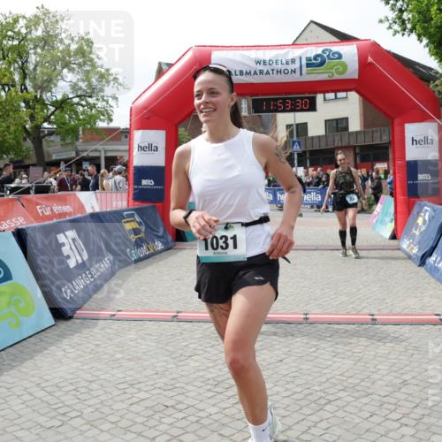 10.05.2026 - 8. Wedeler Halbmarathon Yannick Fuchs http://msf.ph/oto/9734739 10.05.2026 11:53:28 Ziel 23, 140, 1031, 2137 meine-sportfotos.de