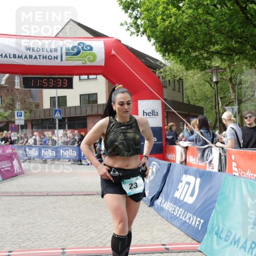 10.05.2026 - 8. Wedeler Halbmarathon Yannick Fuchs http://msf.ph/oto/9734753 10.05.2026 11:53:32 Ziel 23, 140 meine-sportfotos.de