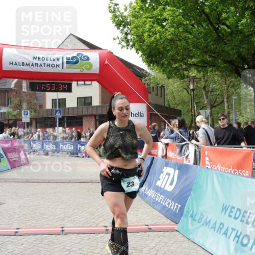 10.05.2026 - 8. Wedeler Halbmarathon Yannick Fuchs http://msf.ph/oto/9734754 10.05.2026 11:53:32 Ziel 23, 140 meine-sportfotos.de